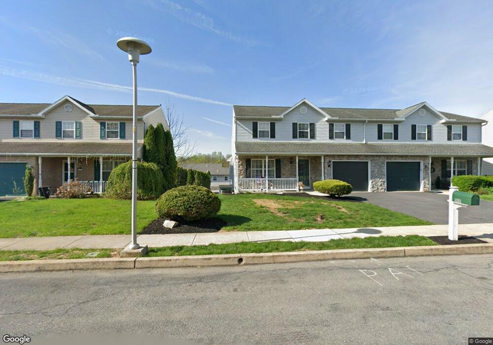 1011 Amity Cir, Reading, PA 19605 - photo 1