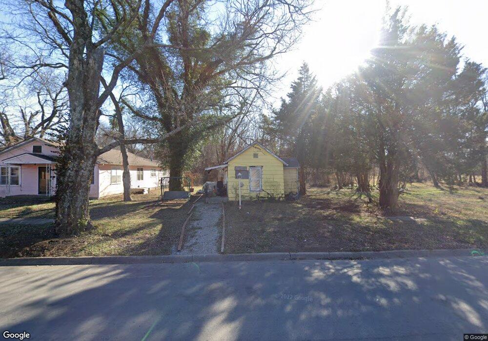 2314 Appleton Ave, Parsons, KS 67357 - photo 1
