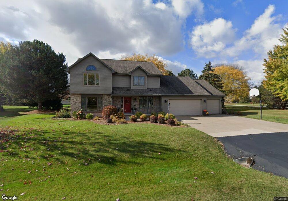 W2859 Trumpet Ln, Appleton, WI 54915 - photo 1