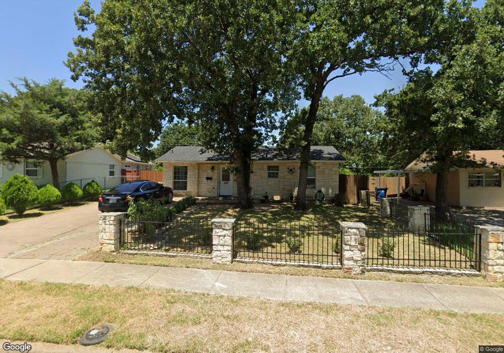 1307 Briarwood Dr, Mesquite, TX 75149 - photo 1