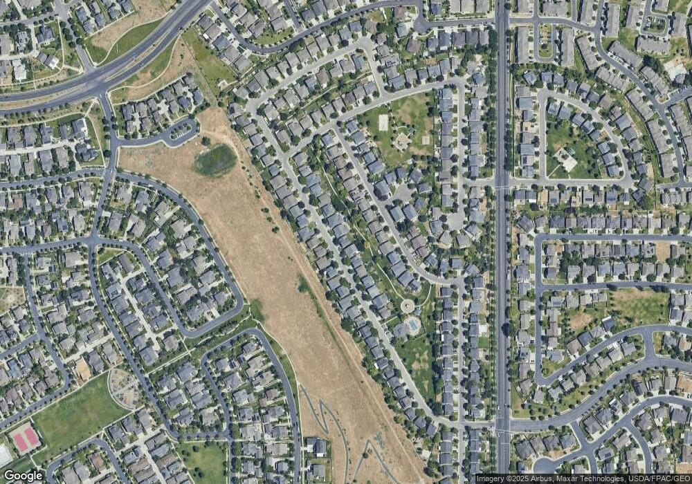 10749 S Pine Grove Way, South Jordan, UT 84009 - photo 1