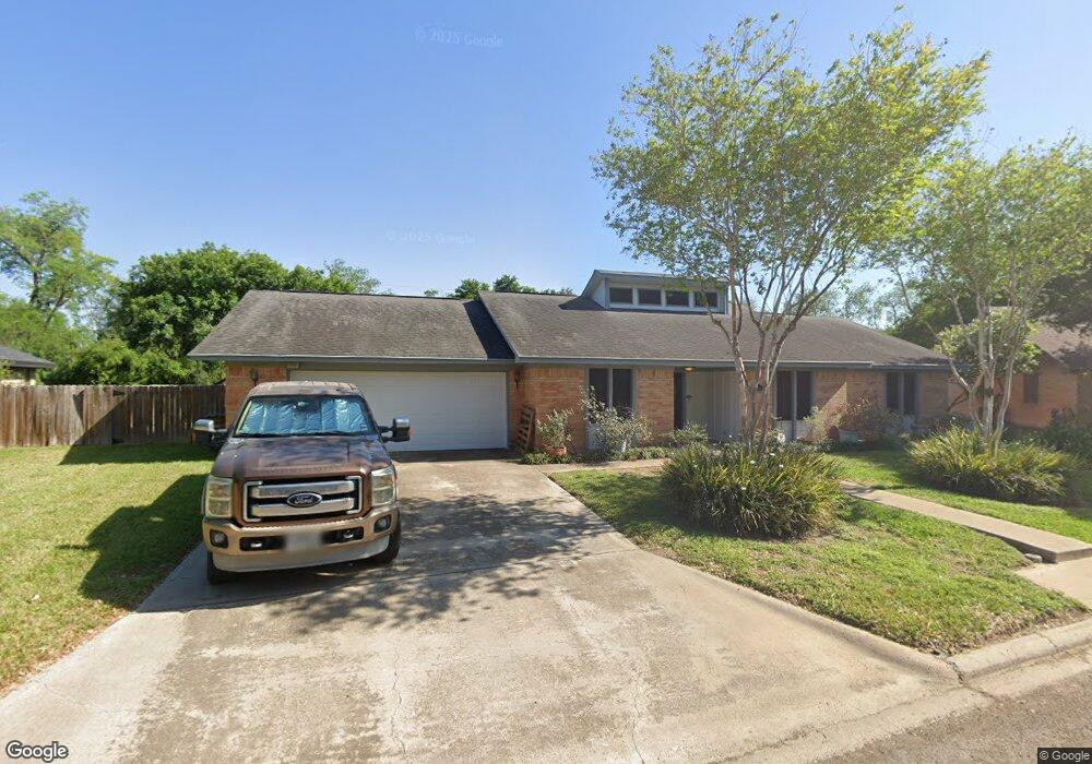 2106 Anacua Cir, Edinburg, TX 78539 - photo 1