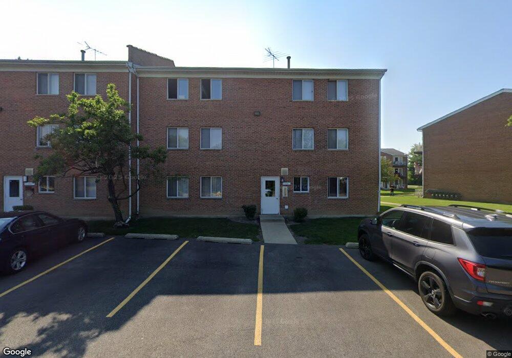 633 Quincy Bridge Ln unit 201, Glenview, IL 60025 - photo 1