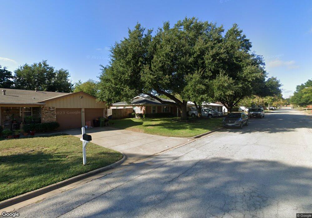 8120 Cross Dr, North Richland Hills, TX 76182 - photo 1