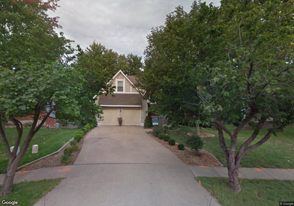 8128 Twilight Ln, Lenexa, KS 66219 - photo 1