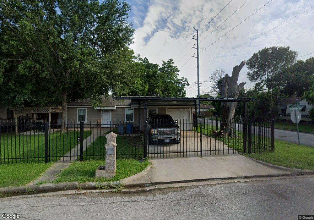 7206 Winfree Dr, Houston, TX 77087 - photo 1