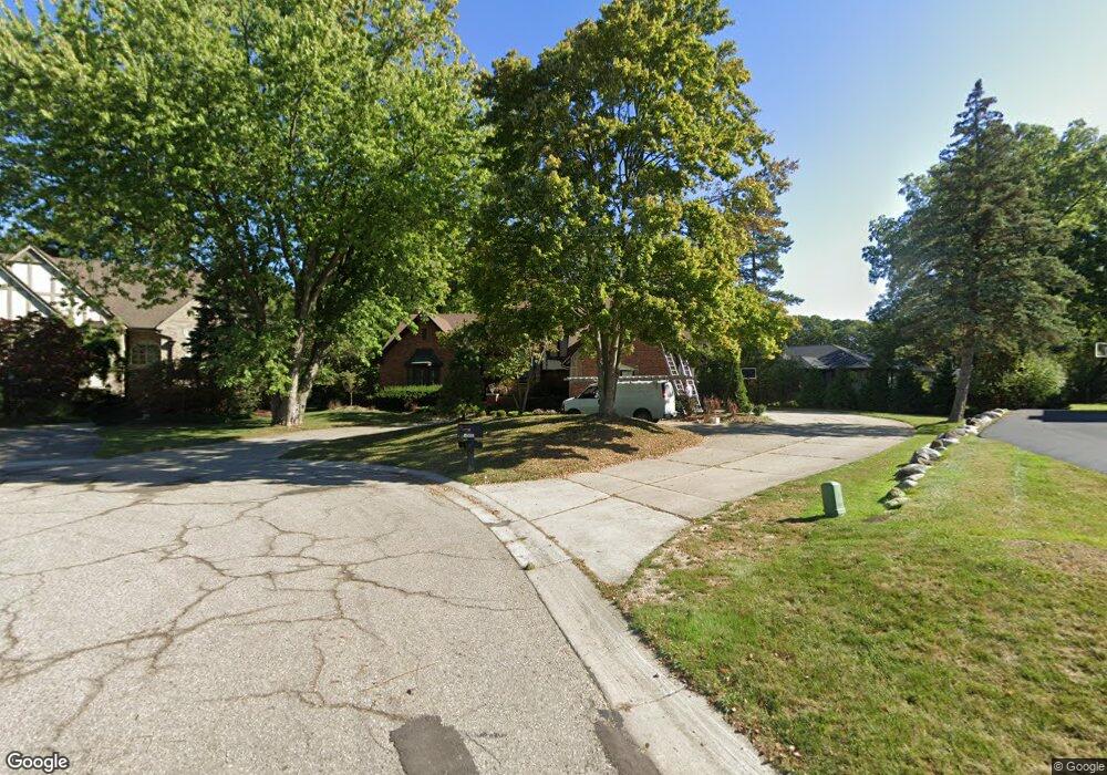 4511 River Trail, Bloomfield Hills, MI 48301 - photo 1