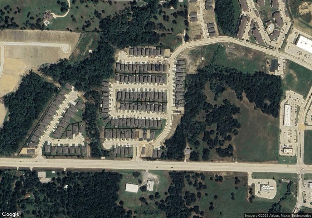 3959 Oak Creek Cir, Denison, TX 75020 - photo 1