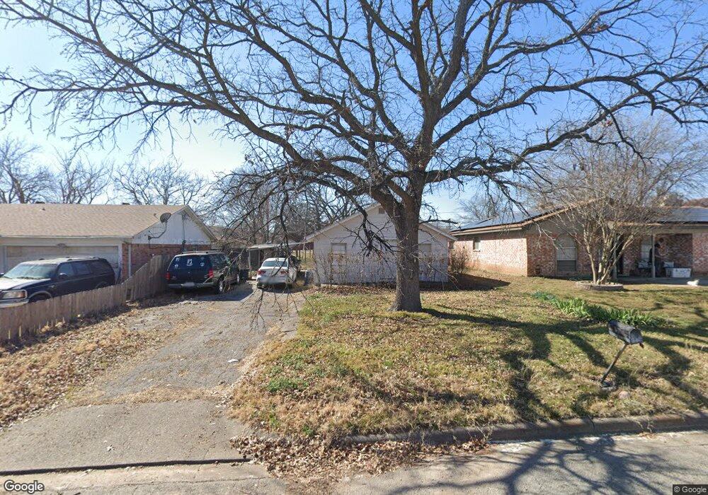 507 Hallvale Dr, Fort Worth, TX 76108 - photo 1