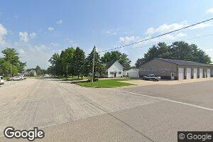 210 10th St, Aplington, IA 50604