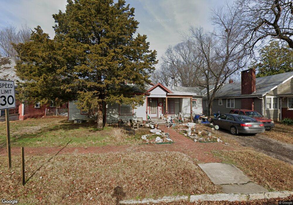 1405 Appleton Ave, Parsons, KS 67357 - photo 1