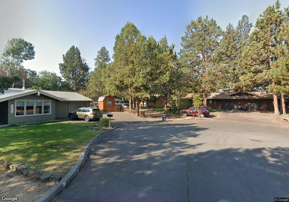 1775 SE Pitts Dr, Bend, OR 97702 - photo 1