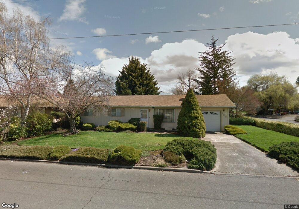 765 S 5th St, Central Point, OR 97502 - photo 1