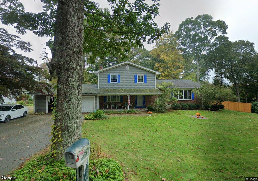 118 Hemlock Dr, Deep River, CT 06417 - photo 1