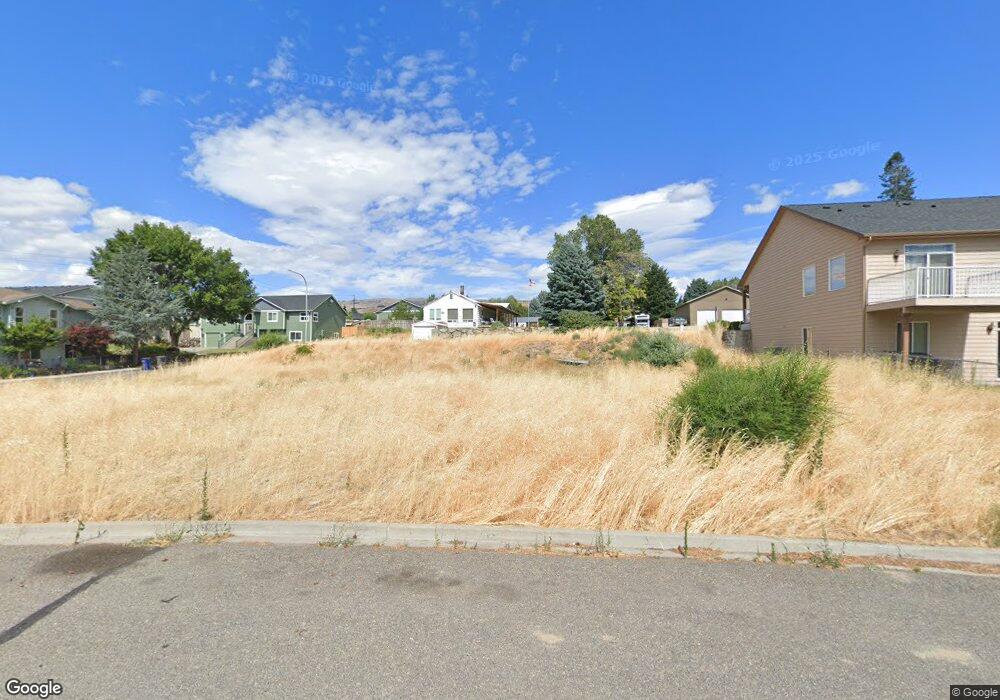 1062 Corum Cir, East Wenatchee, WA 98802 - photo 1