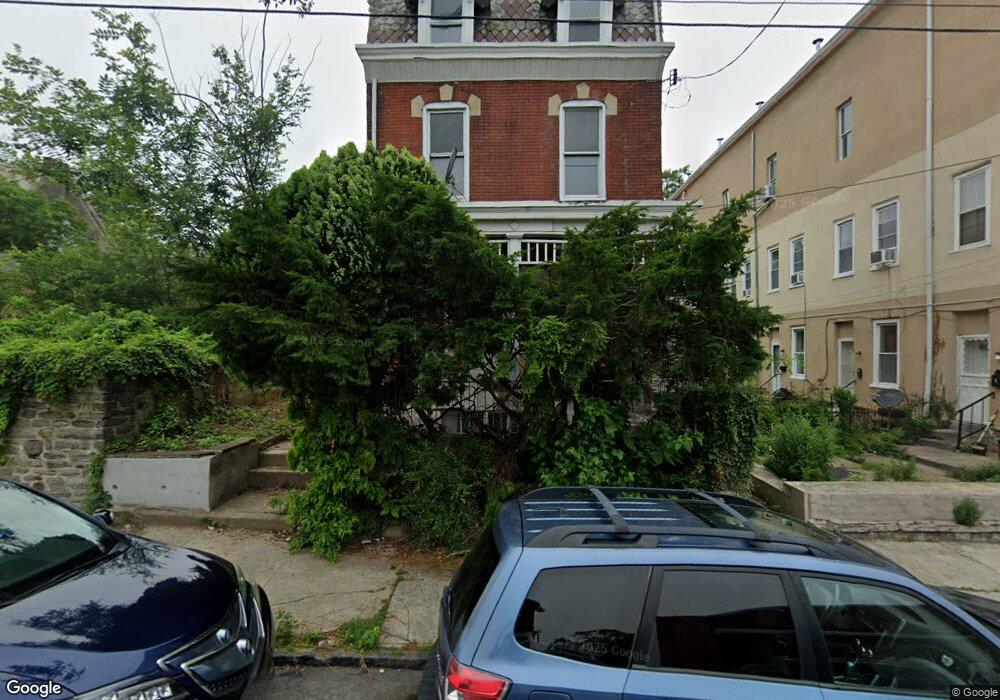 39 E Church Ln, Philadelphia, PA 19144 - photo 1