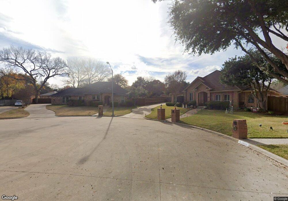 609 Ludo Cir, Hurst, TX 76054 - photo 1