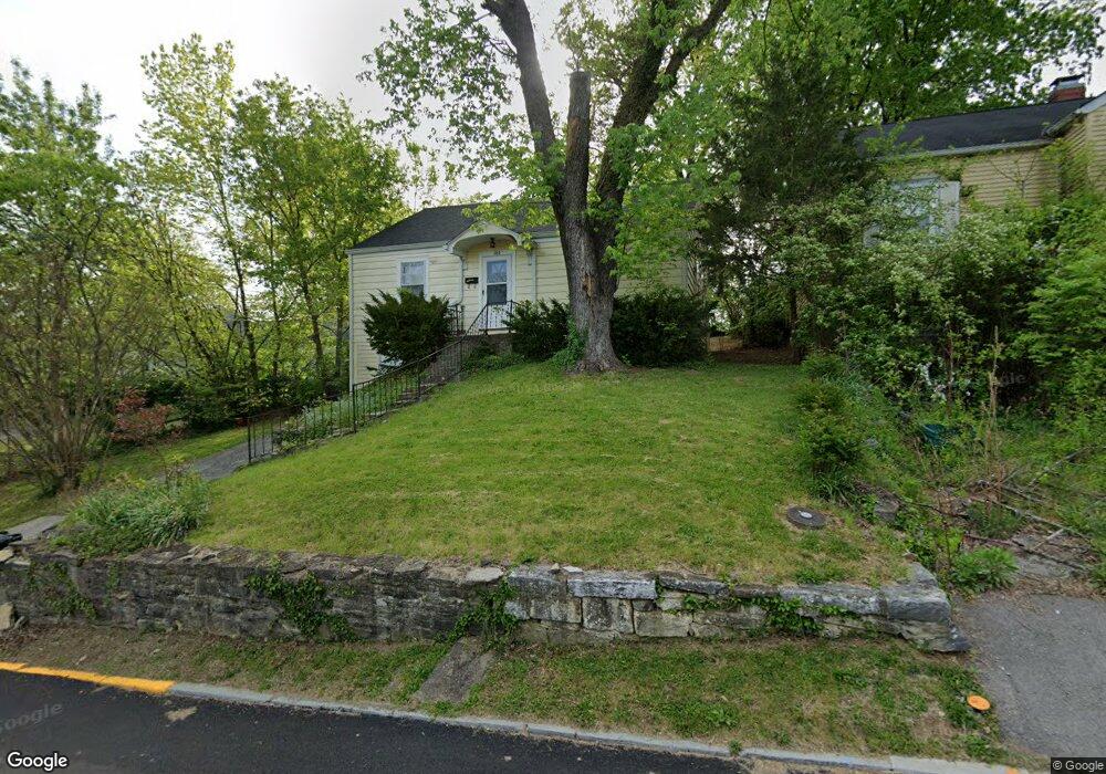 386 Lindsey Ave, Frankfort, KY 40601 - photo 1