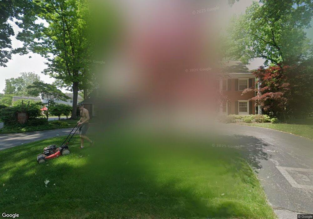 3221 Shakespeare Ln, Toledo, OH 43615 - photo 1