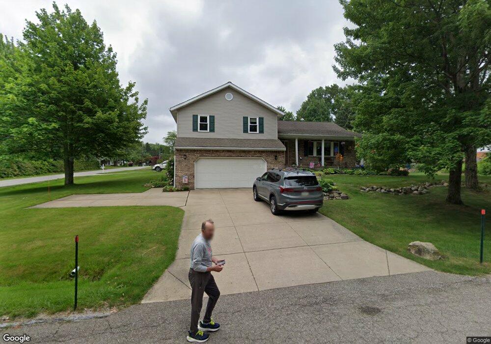 3905 Tonquin St, Erie, PA 16506 - photo 1