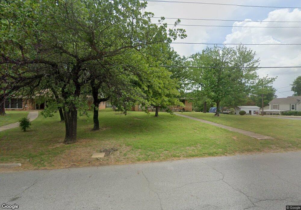 1020 Woodlawn Blvd, Denison, TX 75020 - photo 1