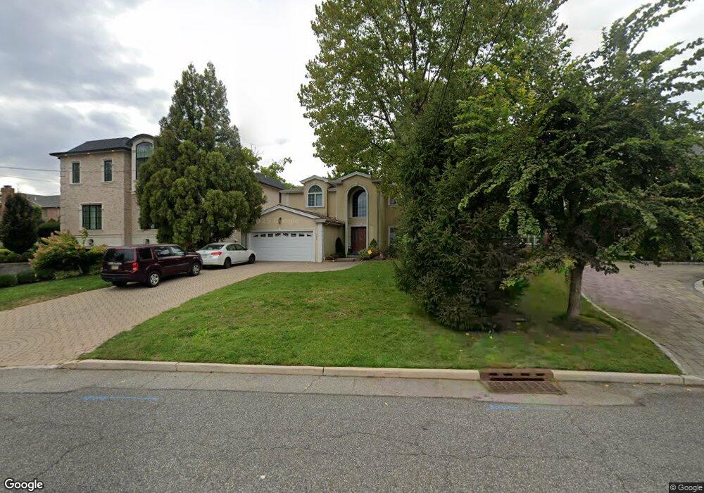 564 Floyd St, Englewood Cliffs, NJ 07632 - photo 1