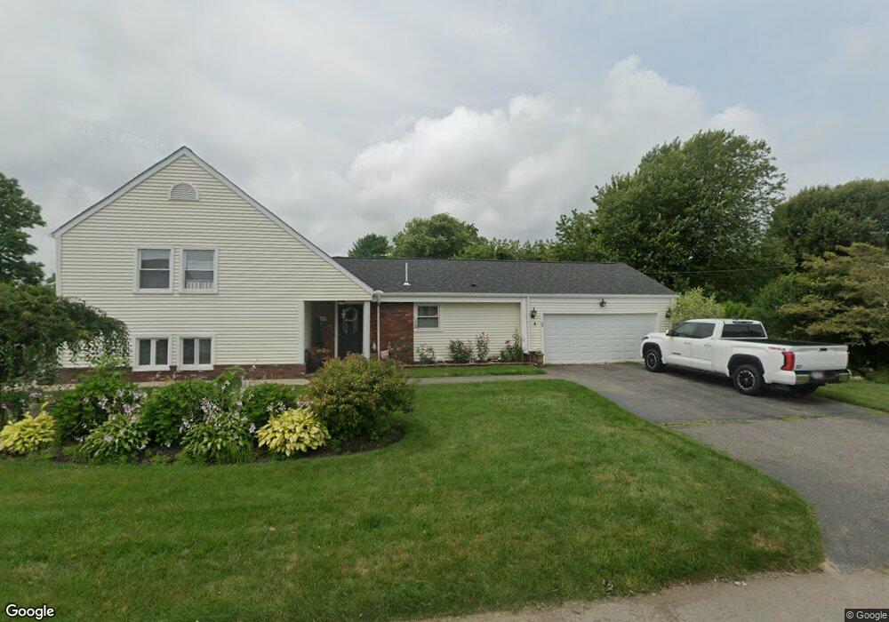 10 Joshua Weeks Ln, South Dartmouth, MA 02748 - photo 1