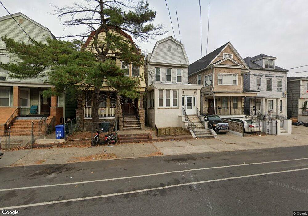 144 Wegman Pkwy, Jersey City, NJ 07305 - photo 1