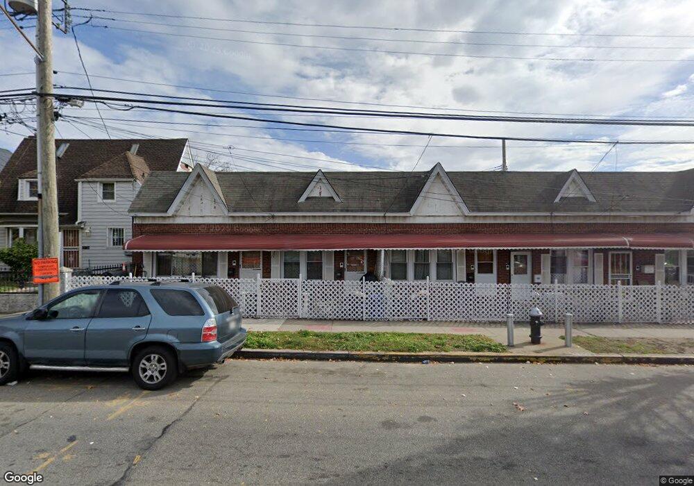 17722 Baisley Blvd, Jamaica, NY 11434 - photo 1