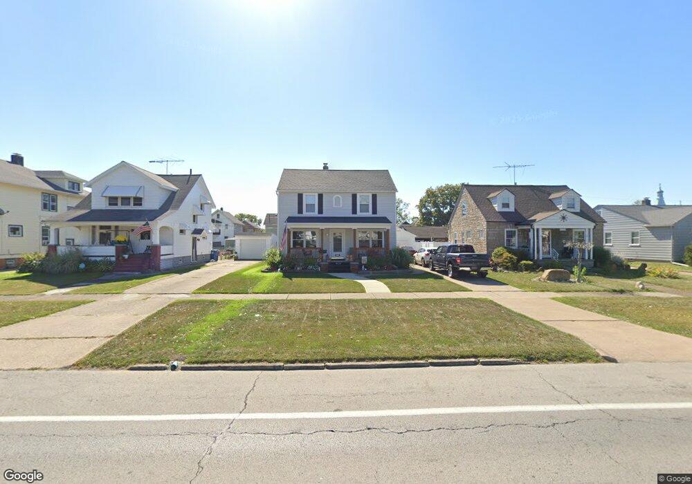 2326 E 31st St, Lorain, OH 44055 - photo 1