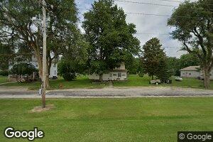 208 South, Roberts, IL 60962