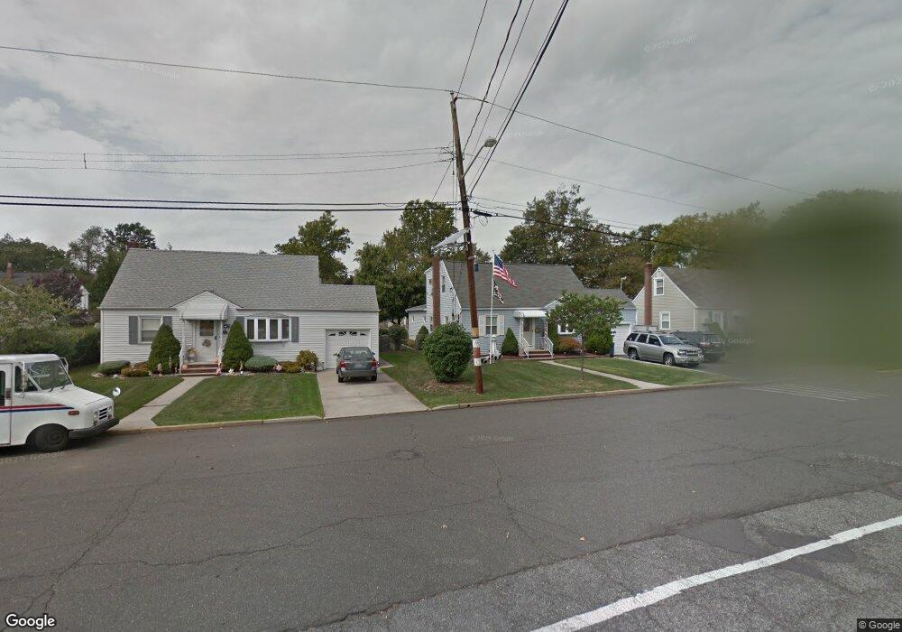 538 Exeter Rd, Linden, NJ 07036 - photo 1