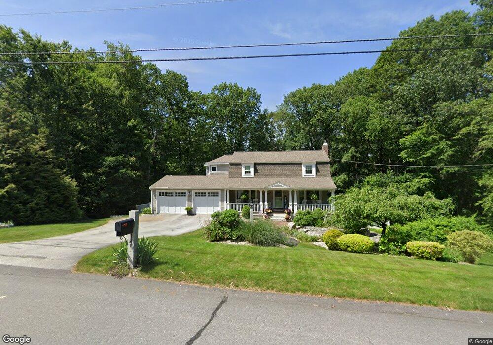 8 Hassell Rd, MerriMacK, NH 03054 - photo 1