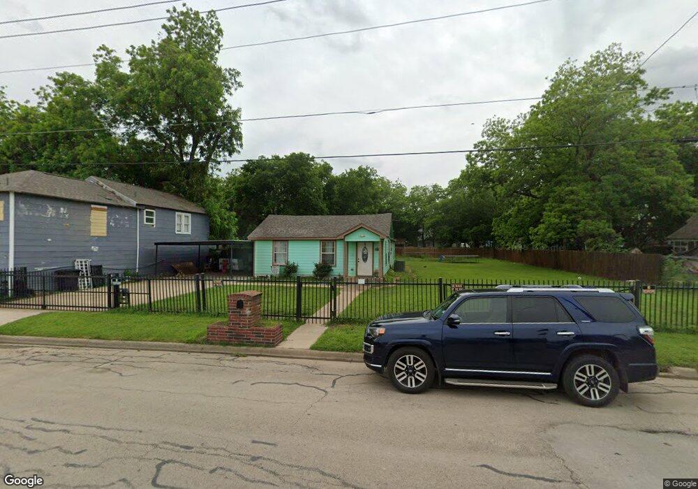 409 N Border St, Cleburne, TX 76031 - photo 1