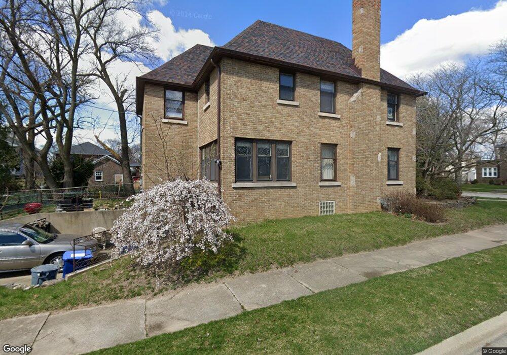 423 Gillett Ave, Waukegan, IL 60085 - photo 1