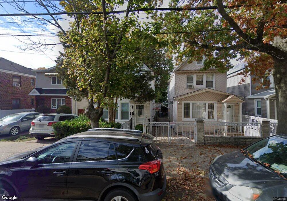 11624 170th St, Jamaica, NY 11434 - photo 1