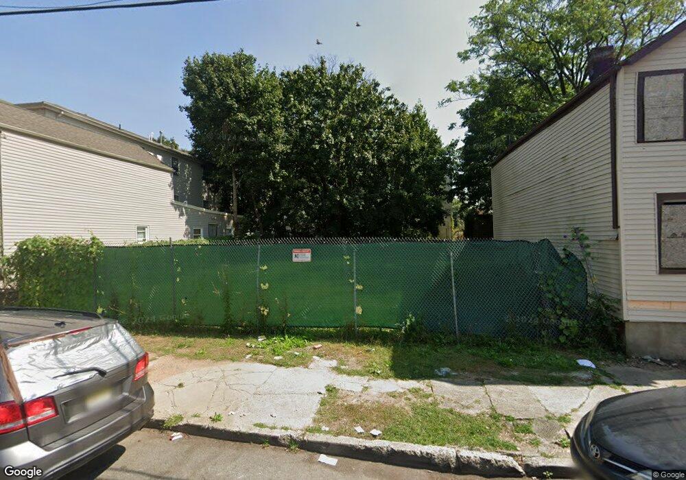 664 S 14th St, Newark, NJ 07103 - photo 1