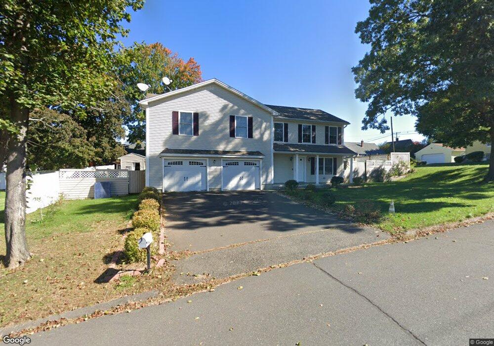 61 Pullen Ave, Oakville, CT 06779 - photo 1