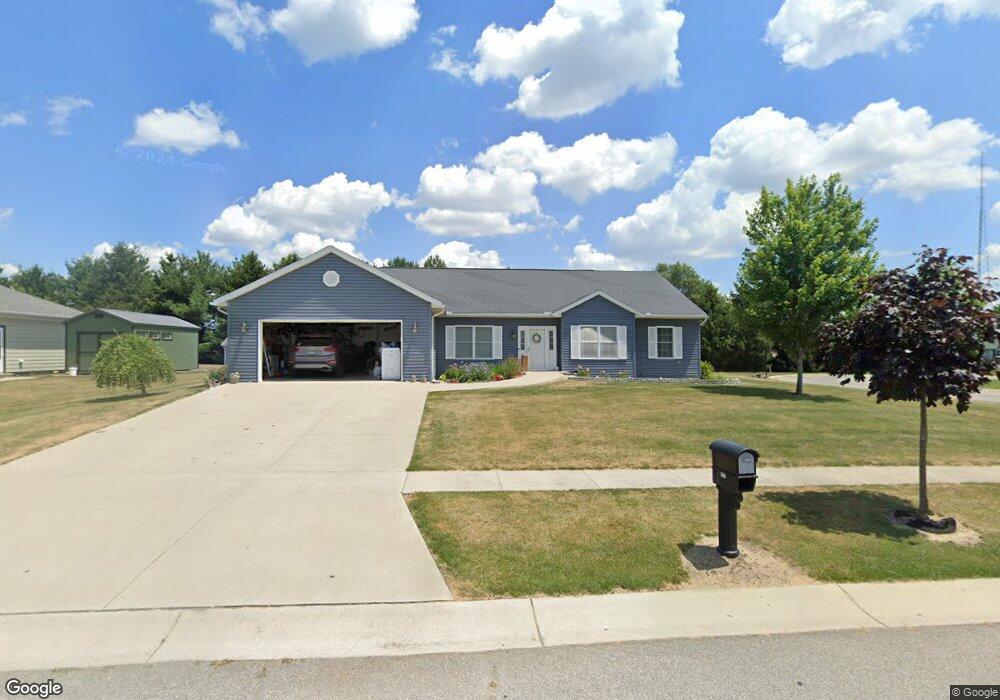 1212 Lillian Ln unit 31, Wauseon, OH 43567 - photo 1