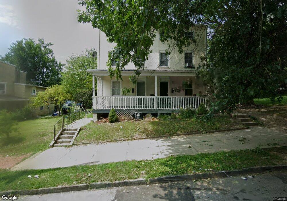 422 S Broad St, Kennett Square, PA 19348 - photo 1