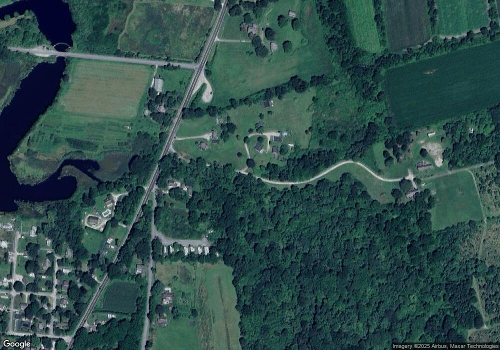 19 Brookside Dr, Tiverton, RI 02878 - photo 1