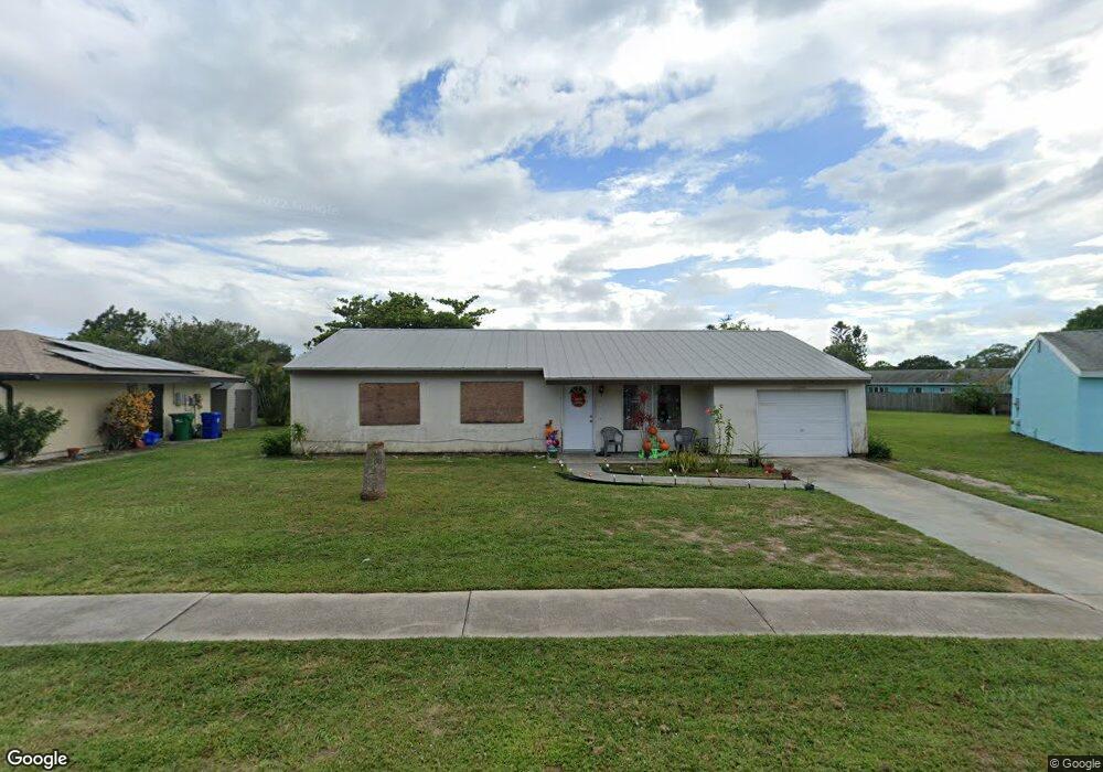 971 Laredo Ln, Sebastian, FL 32958 - photo 1