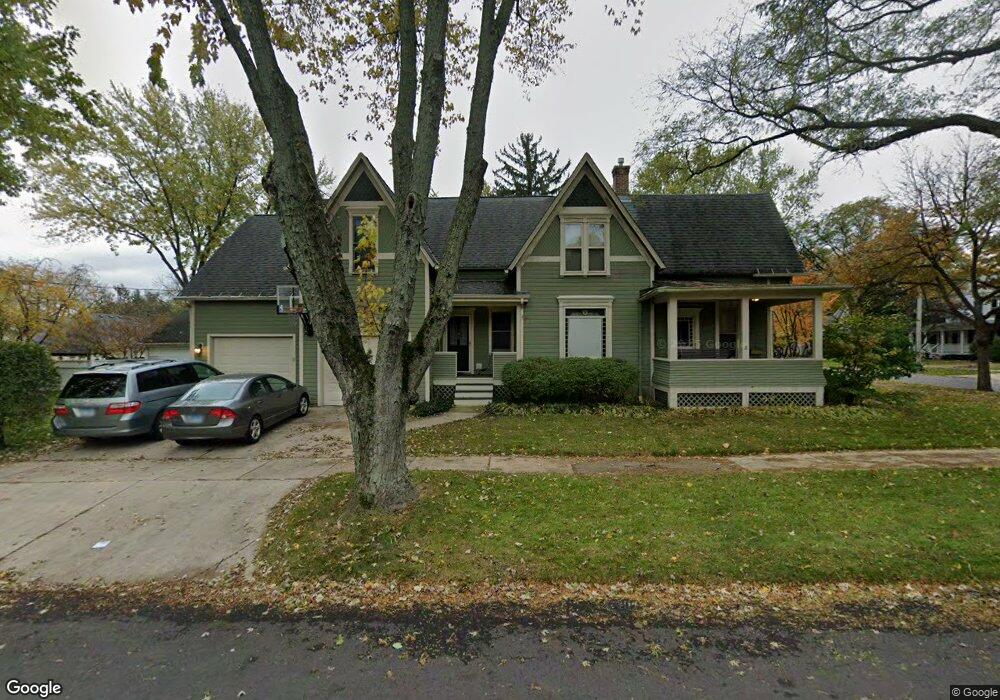 254 N Lincoln St, Batavia, IL 60510 - photo 1