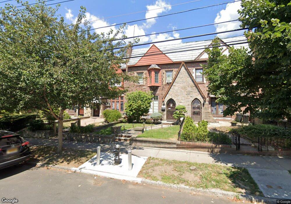 14803 Willets Point Blvd, Whitestone, NY 11357 - photo 1