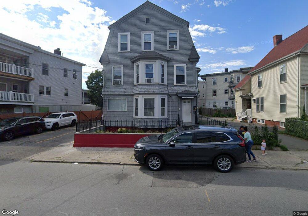 333 Boston St unit 2, Lynn, MA 01905 - photo 1