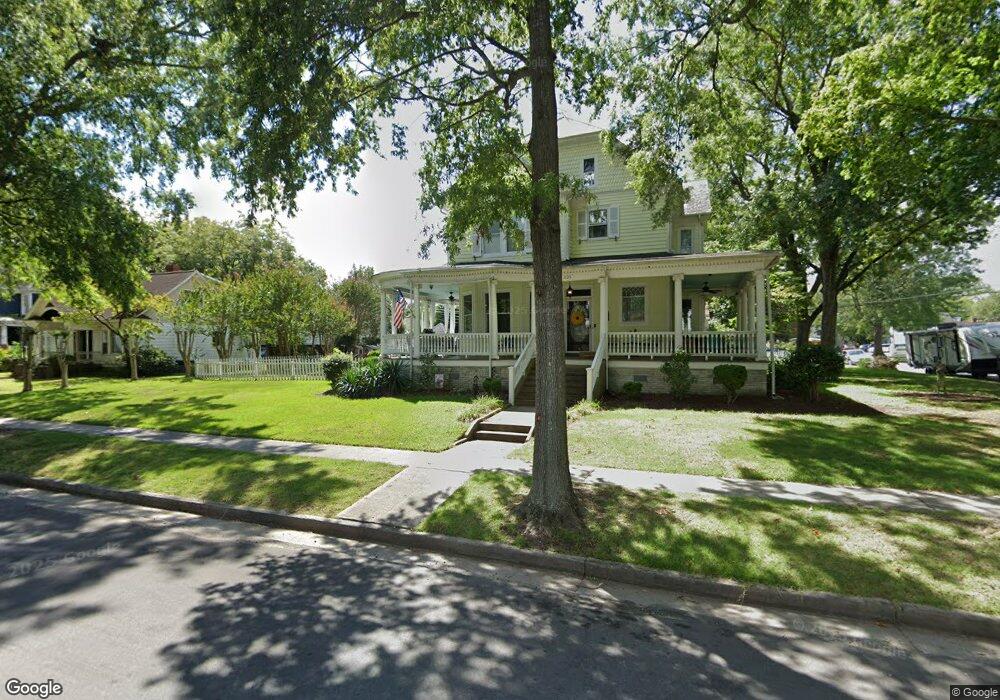 525 Lee St, West Point, VA 23181 - photo 1