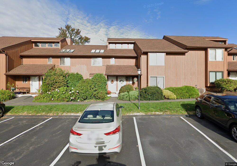 781 Panorama Dr, Mohegan Lake, NY 10547 - photo 1