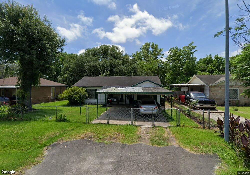 7214 Saint Louis St, Houston, TX 77028 - photo 1