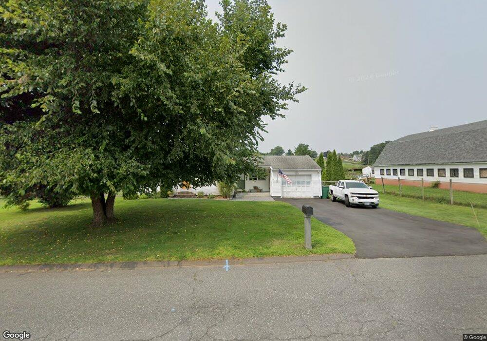 61 Willowbrook Rd, Cromwell, CT 06416 - photo 1