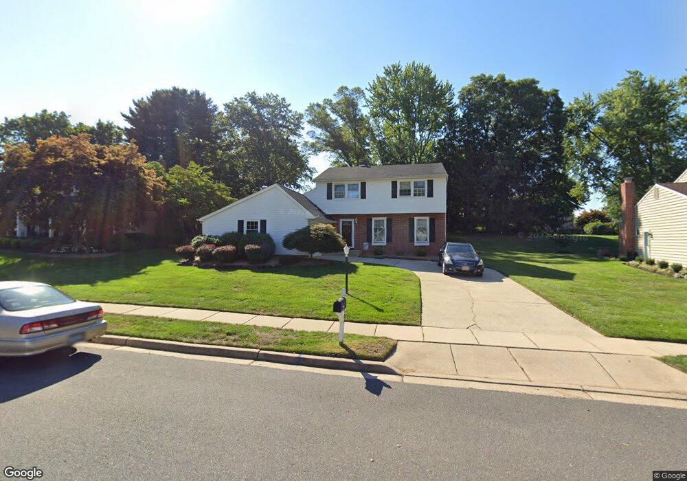 704 Lincoln Dr, Mount Laurel, NJ 08054 - photo 1